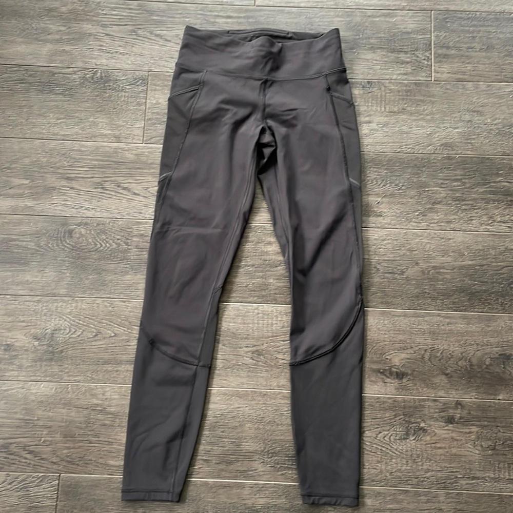 #20 Lululemon miles ahead leggings🍋 - Picture 3 of 10